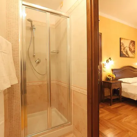 Katti House 2 Florence